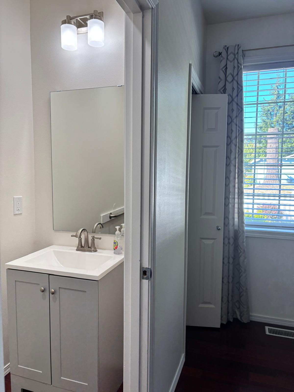 Accessible bathroom facilities at Edmonds Villa
