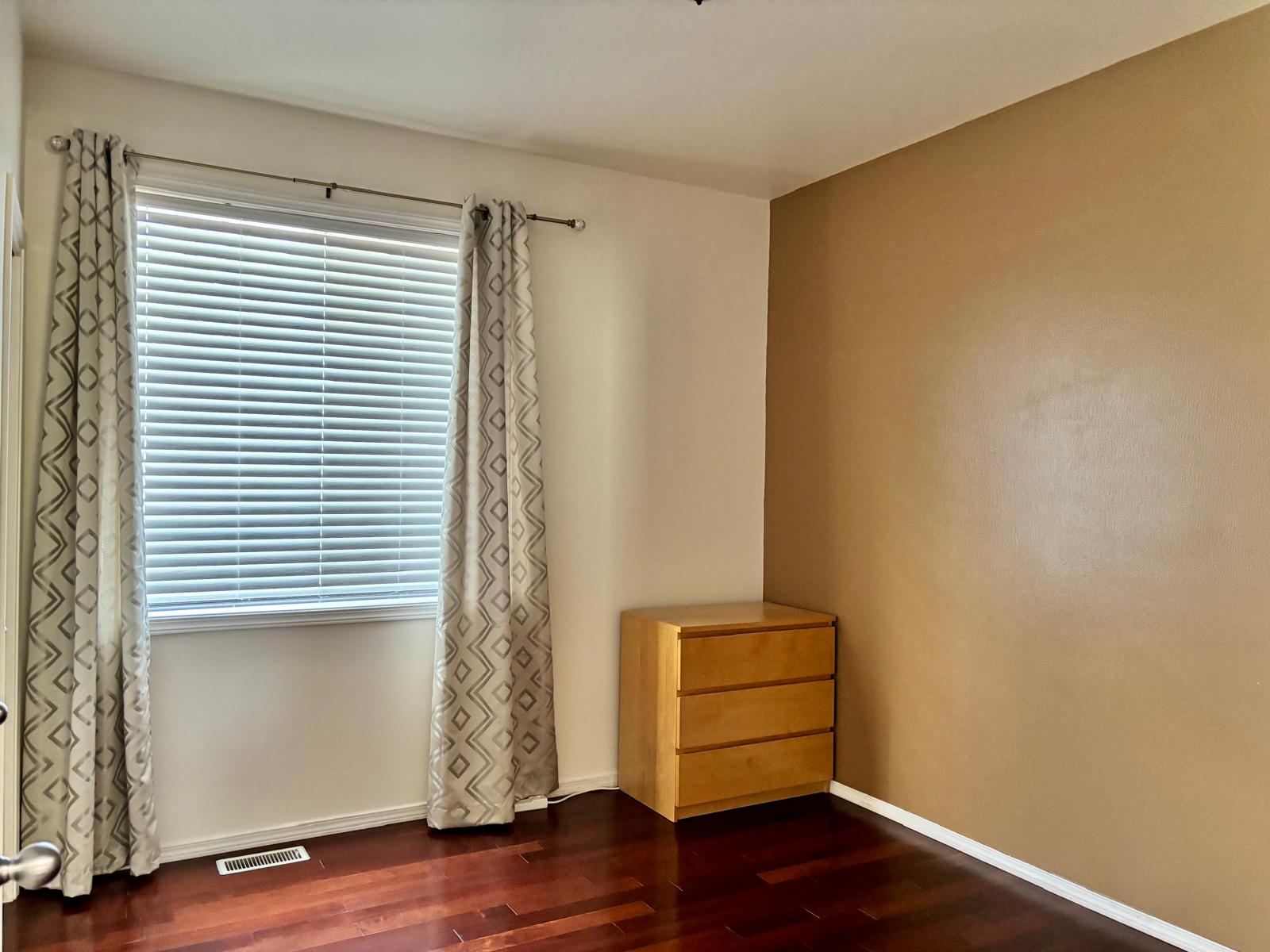 Edmonds Villa room